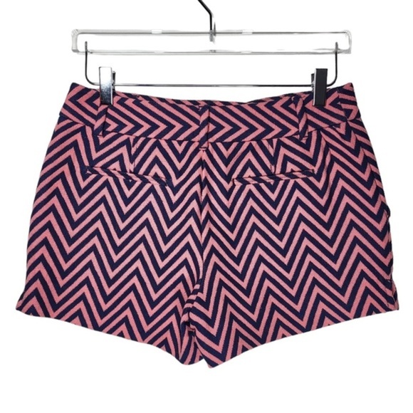 Ann Taylor LOFT Cotton Chevron Riviera Shorts in Pink/Navy - Picture 10 of 13